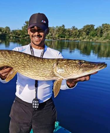 11Fishing with big baits and swimbait for pike